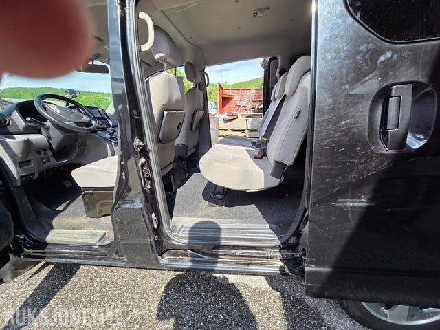 2015 NISSAN NV200 - 21