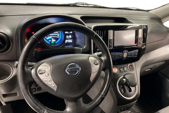 VSKYAAME0U0606394 2019 NISSAN E-NV200-5