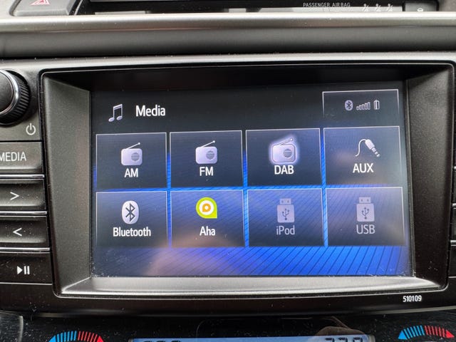 2018 TOYOTA RAV4 - 28