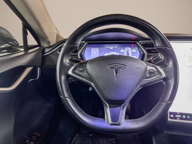 2014 TESLA MODEL S - 13