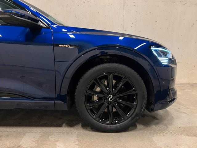 2020 AUDI E-TRON - 13