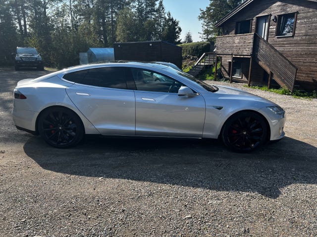 2014 TESLA MODEL S - 12