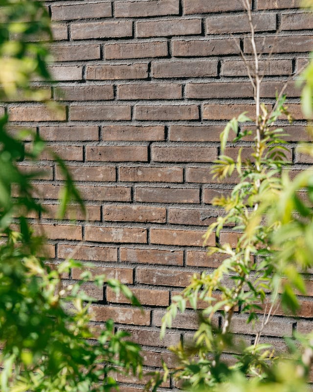 Tegl gir liv og tekstur og er et bærekraftig materiale som bare blir vakrere med årene