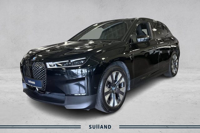 BMW iX