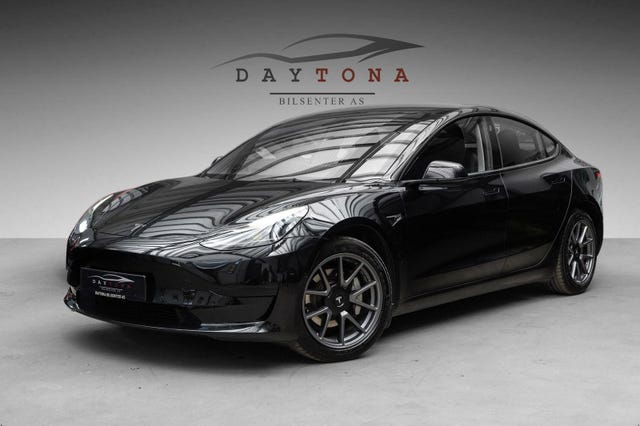 Tesla Model 3 2021