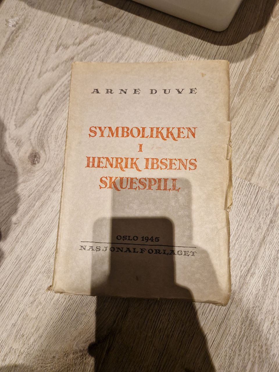 Annonsebilde