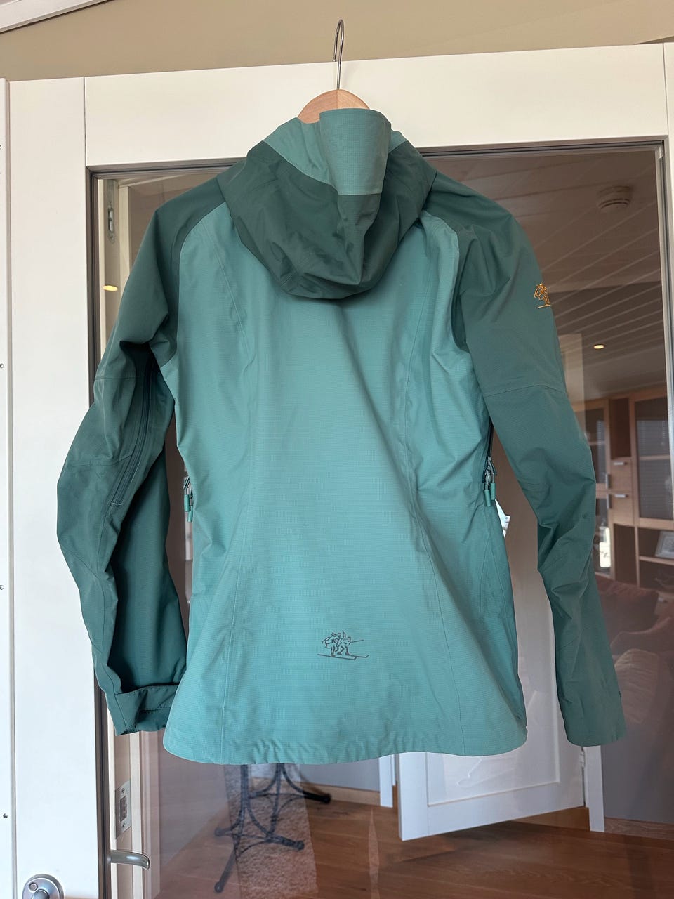 Waterproof Jacket Romsdal 3l Bergans Romsdal V2 3L Jakka FINN-torget