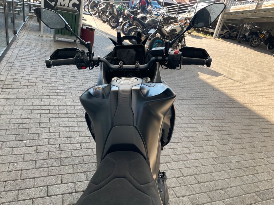 Speedmc brukt motorsykkel bildekarusell nummer 12