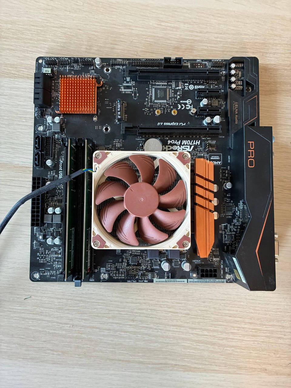 ASRock H170M Pro4 CPU メモリ24GB CPUクーラー ASRock H170M Pro4 CPU メモリ24GB CPUクーラー
