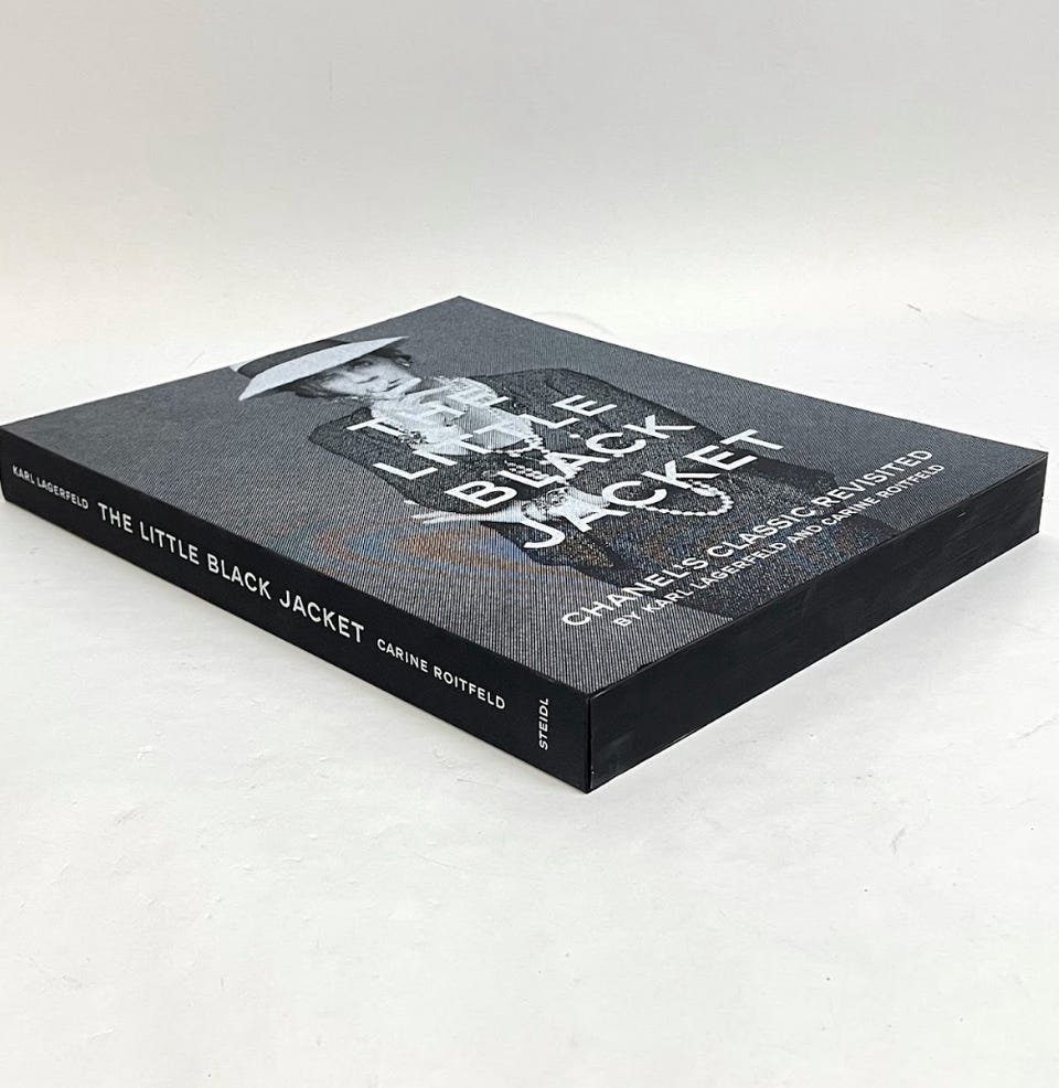 洋書 Karl Lagerfeld THE LITTLE BLACK JACKET The Little Black Jacket: Chanel's Classic Revisted by Karl