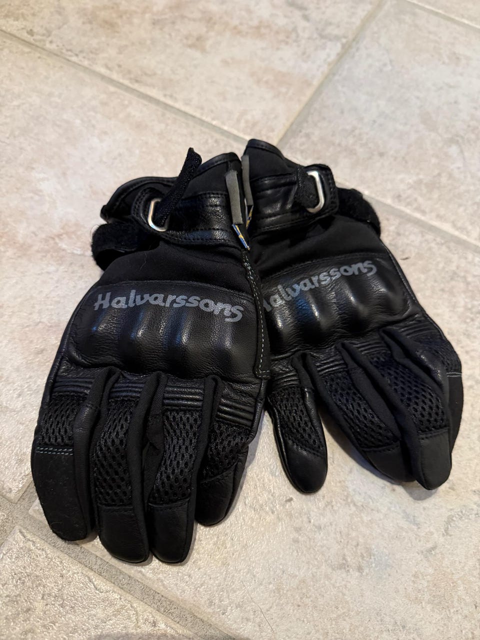 Product image 16 of 16