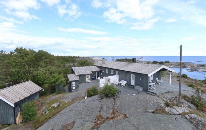 Oversiktsbilde av hytta, tatt fra sør-øst. Galleribilde