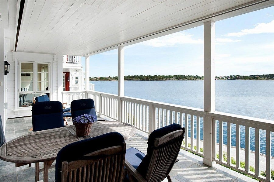 Verandaen, Lyngør i bakgrunnen Galleribilde