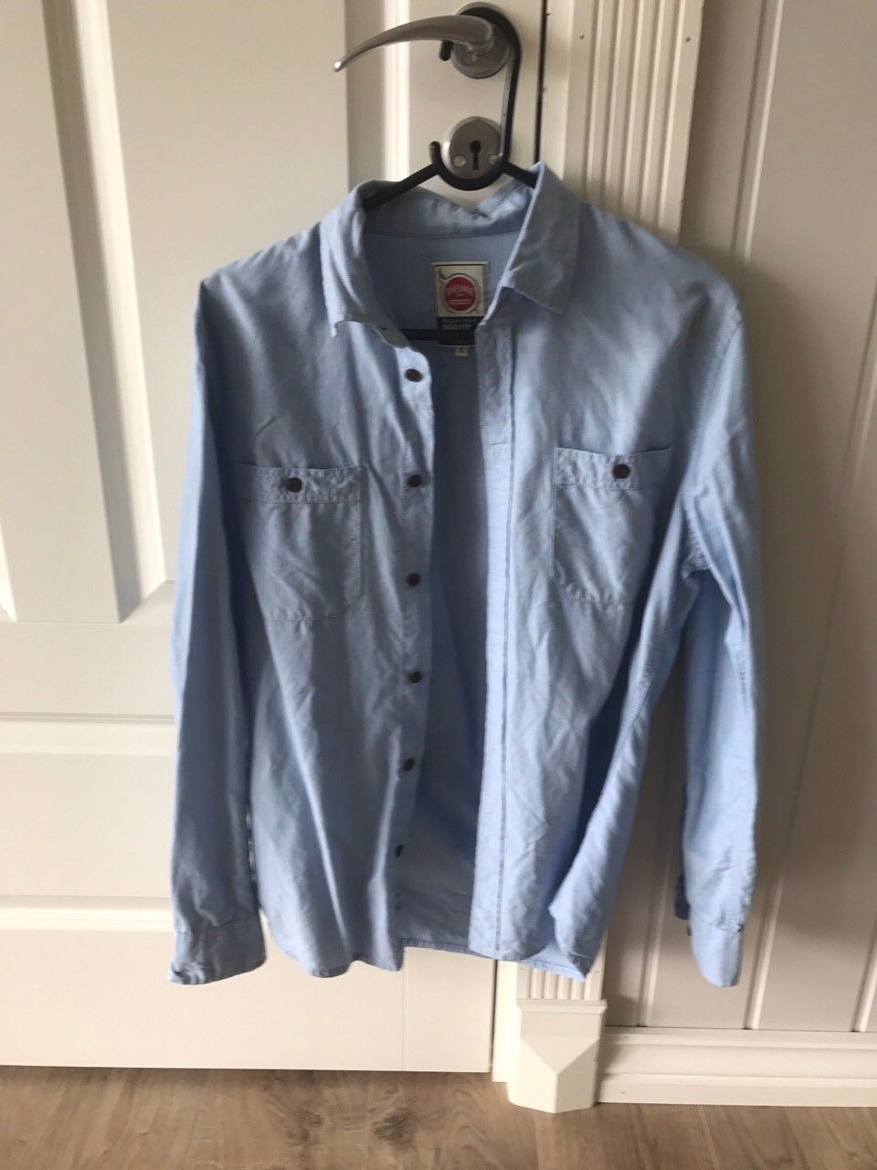 Skjorte fra Henry Choice strl. S | FINN.no Skjorte fra Henry Choice strl. S | FINN.no