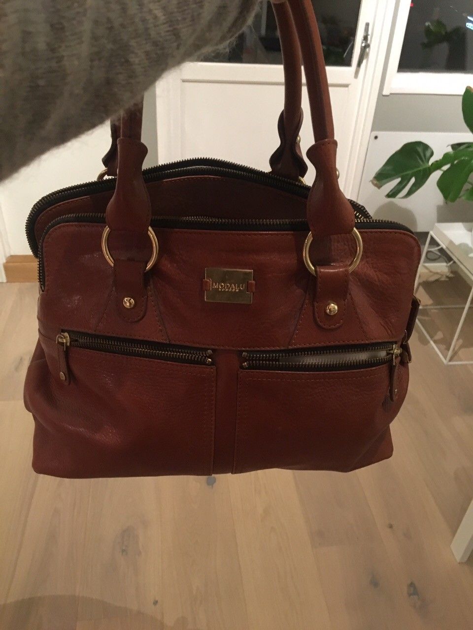 Modalu Pippa veske | FINN.no MODALU skinn veske med dustbag | FINN.no