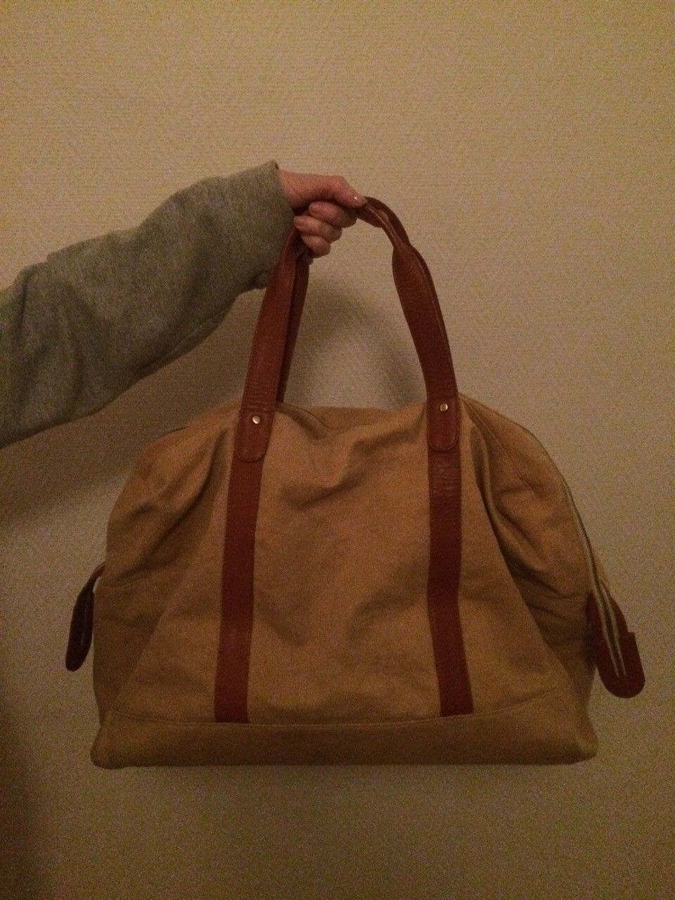 Weekendbag fra Hope | FINN.no Vakker shopping bag i ekte skinn, helt ny! | FINN.no