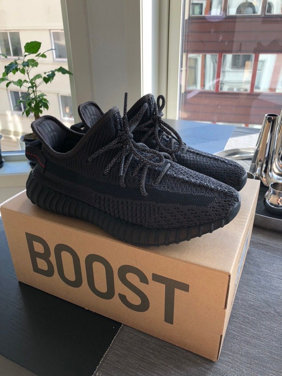 Adidas Yeezy Boost 350 V2 Black (Non Reflective) Størrelse Adidas Yeezy Boost 350 V2 Black (Non Reflective) Størrelse