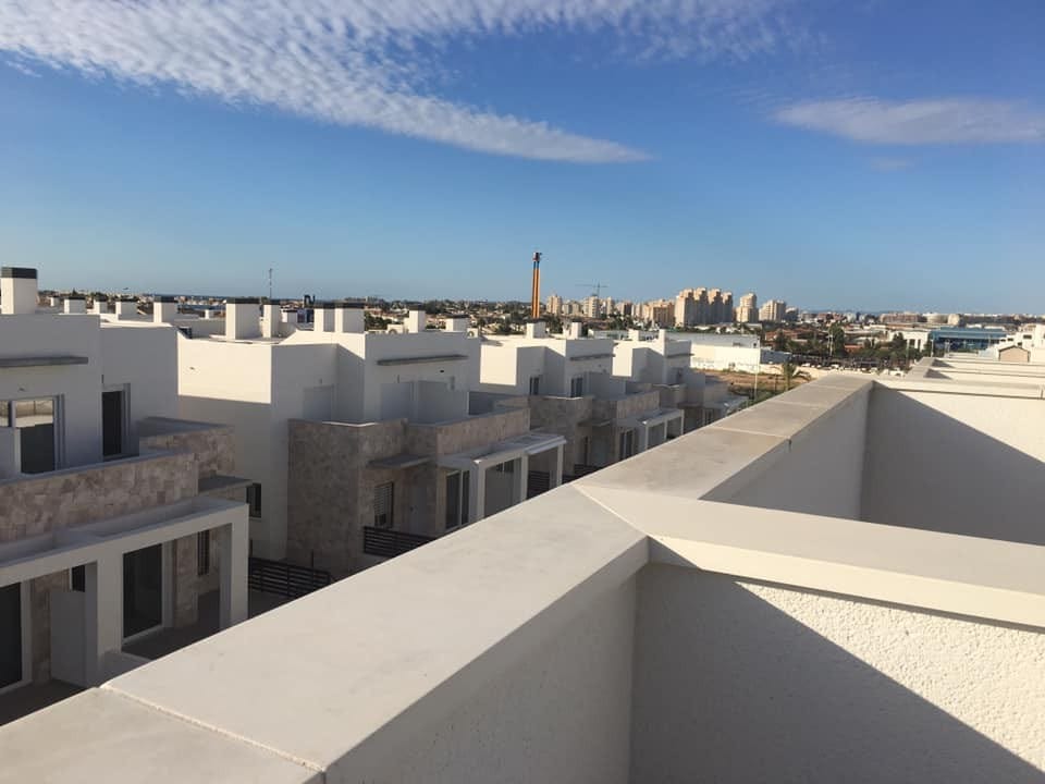 Takterrasse, utsikt mot Torrevieja sentrum Galleribilde