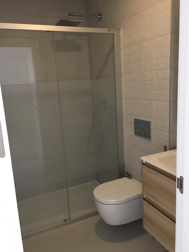 Bad i forbindelse med hovedsoverom Galleribilde