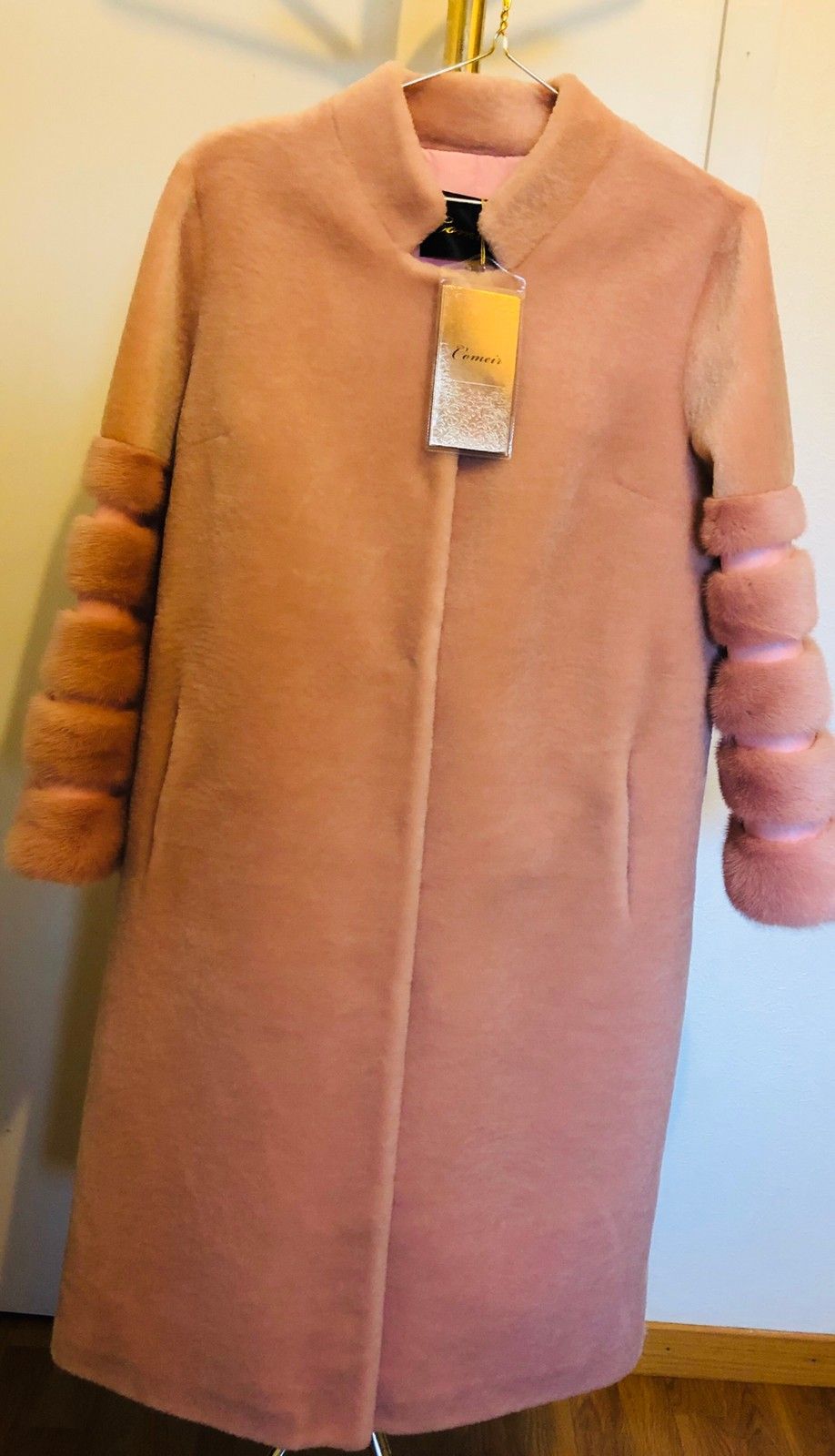 Jakkekåpe med mink pels | FINN.no Ulljakke kåpe Mango | FINN.no