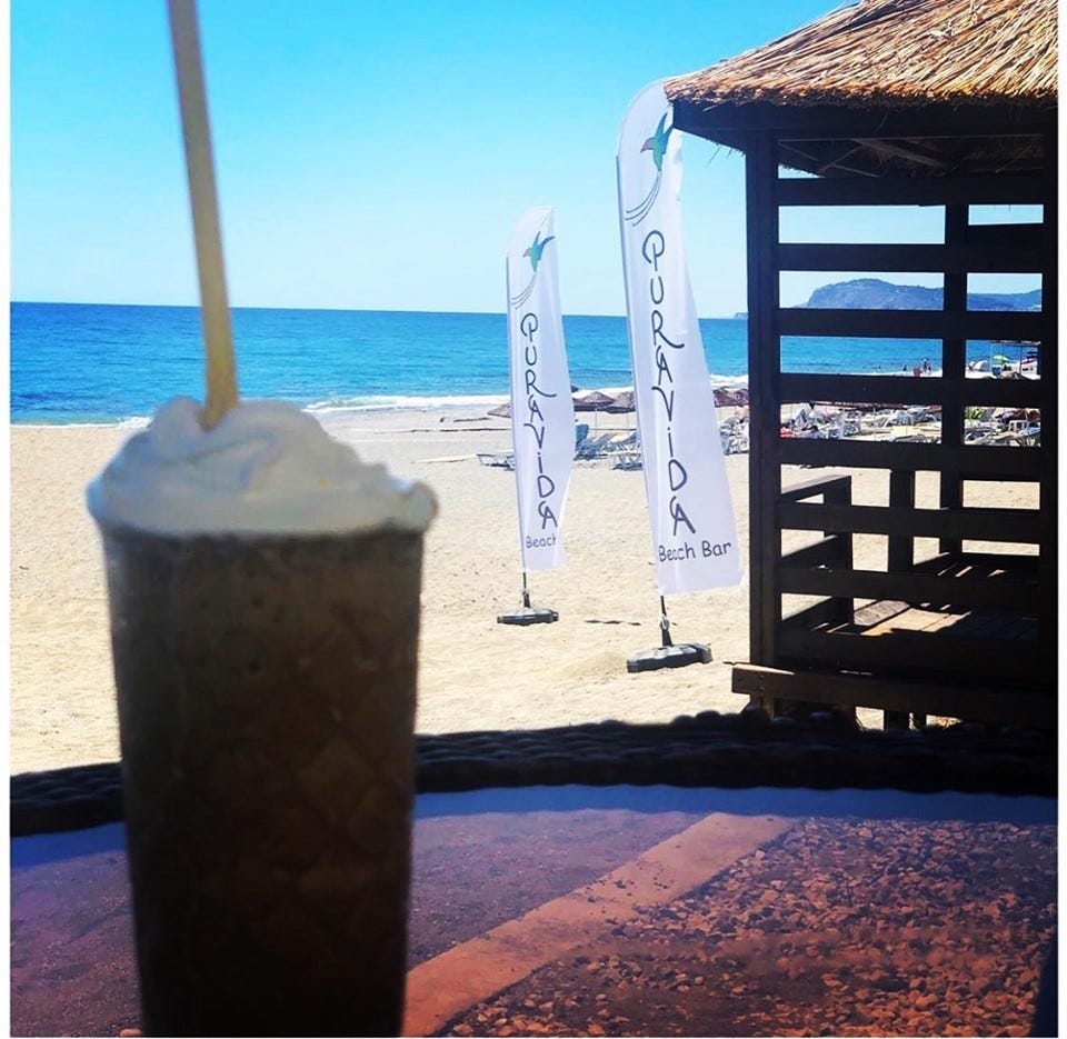 Pura Vida Beach Club - 200 meter fra leiligheten. Gratis solsenger! Galleribilde