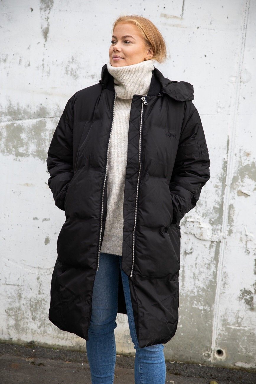 Svea Patsy deilig og varm dunjakke. | FINN.no Svea oversized dunjakke | FINN.no