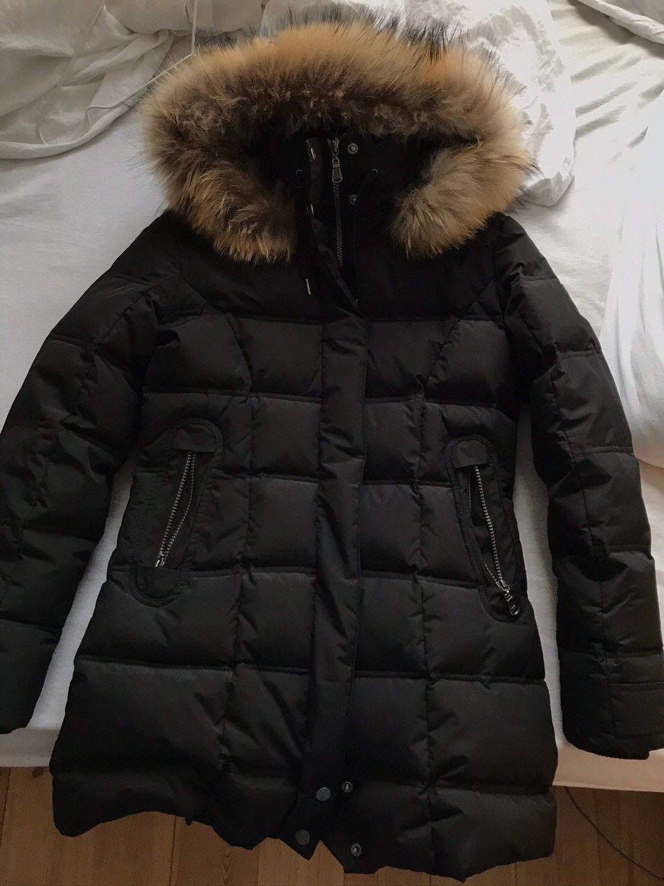 Vannucci Jan Mayen jakke med pels | FINN.no Vannucci Jan Mayen jakke med pels | FINN.no