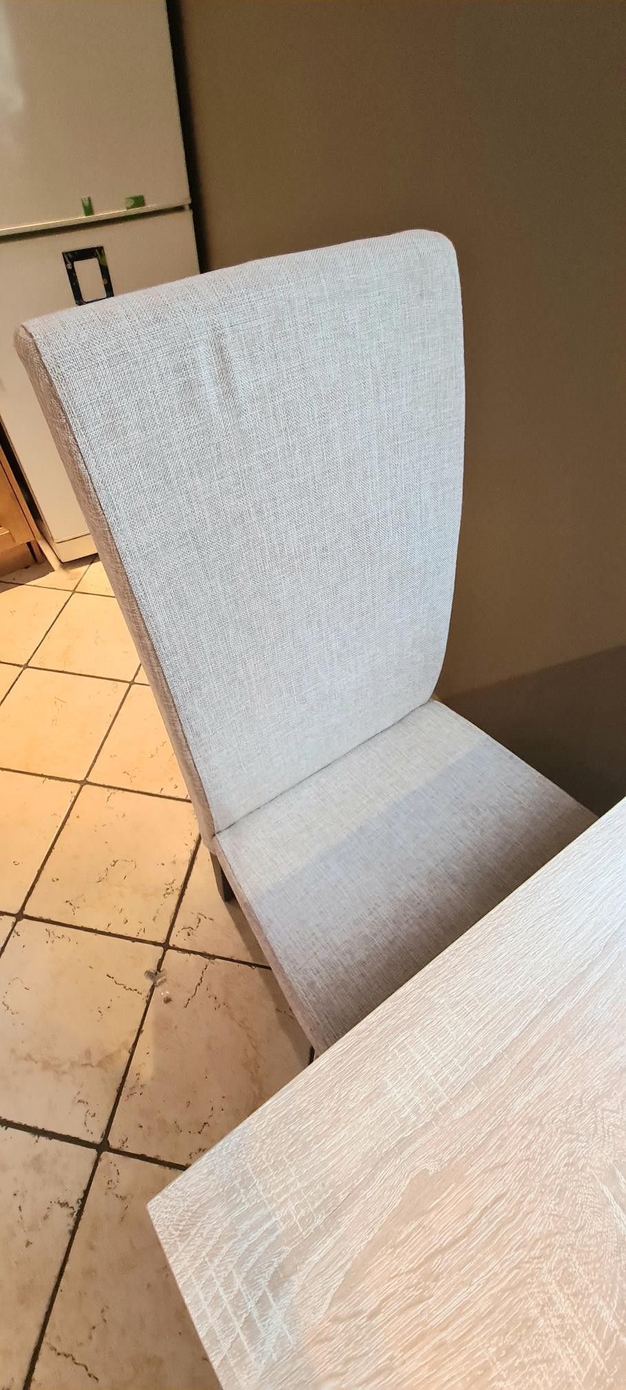 Jysk lyse eik bord med 2 fine stol | FINN.no 2 fine hageputer | FINN.no