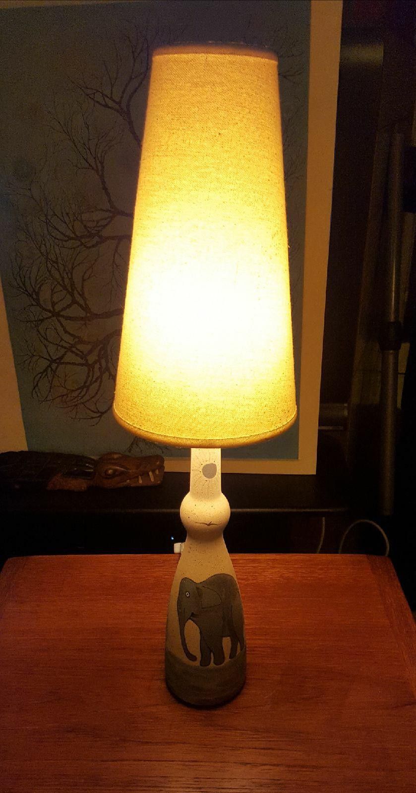 K FAB SCANDINAVIA Elegant Bordlampe med Elefant Motif | FINN.no K FAB SCANDINAVIA Elegant Bordlampe med Elefant Motif | FINN.no