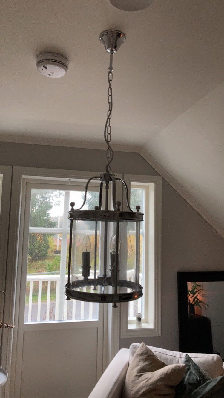 Taklampe fra riviera maison selges billig grunnet sprekker i Riviera Maison lamper | FINN.no