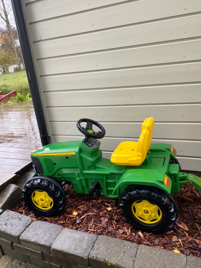 John Deere leke traktor med henger | FINN.no Leketraktor til salgs. | FINN.no
