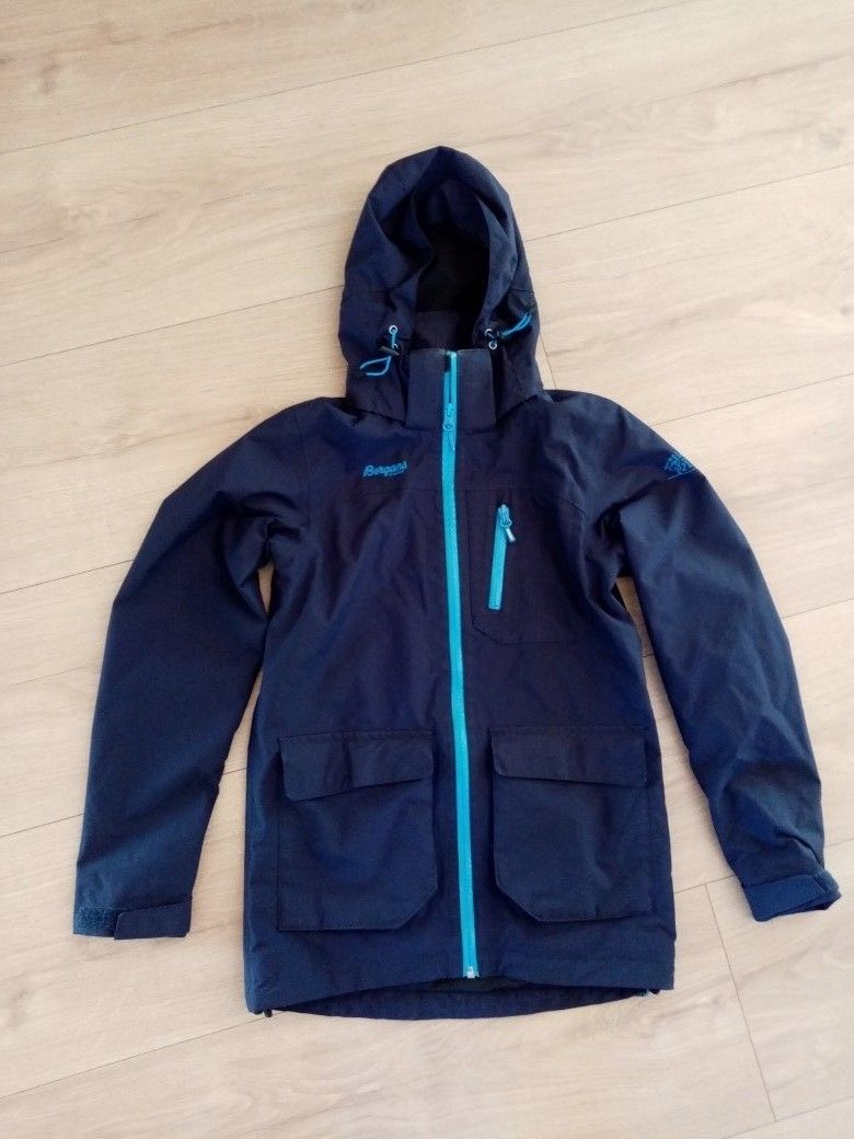 Bergans Folven jr skalljakke str 140 | FINN.no Bergans Folven jr skalljakke str 140 | FINN.no
