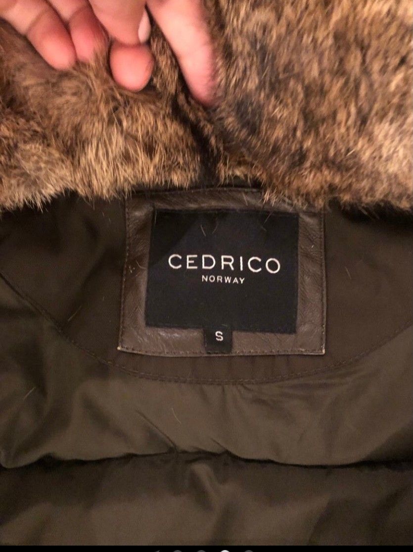 Cedrico parkas olivengrønn | FINN.no Cedrico jakke, olivengrønn, Xs | FINN.no