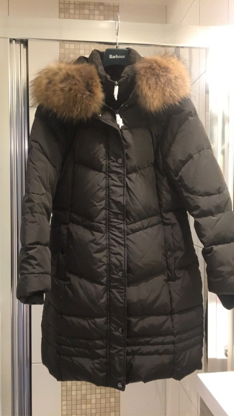 Aspen Down vinterjakke | FINN.no Aspen Down svart dunjakkeparkas | FINN.no