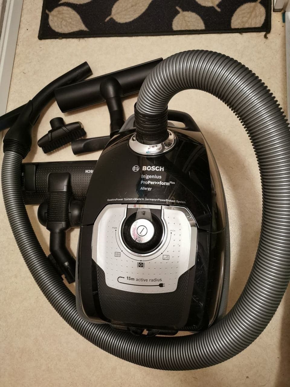 Lite brukt kraftig støvsuger Bosch In genius ProPerform Svært lite brukt Bosch Støvsuger (kraftig & kompakt) | FINN.no