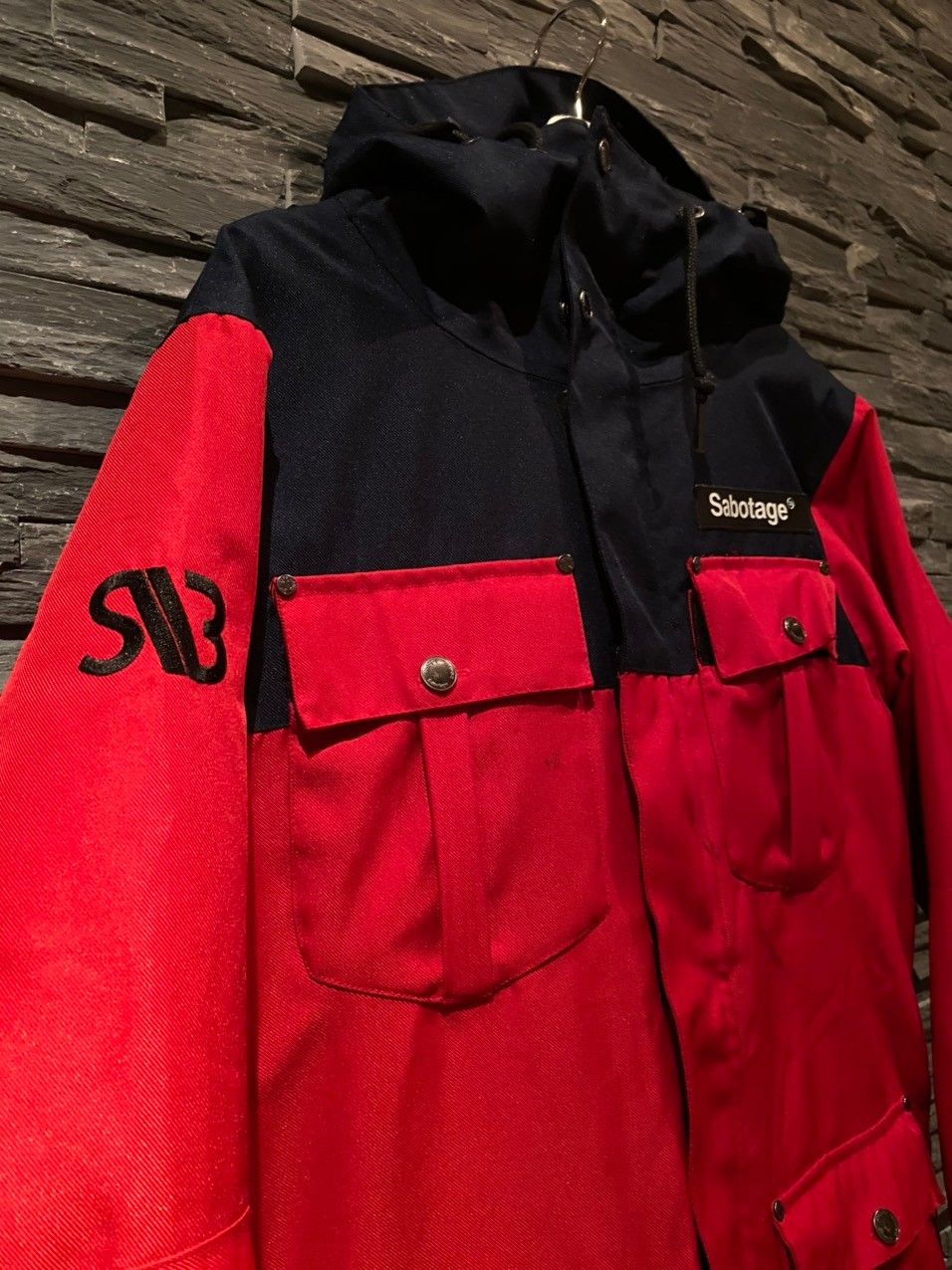 Sabotage alpinjakke | FINN.no Sabotage snowboardjakke | FINN.no