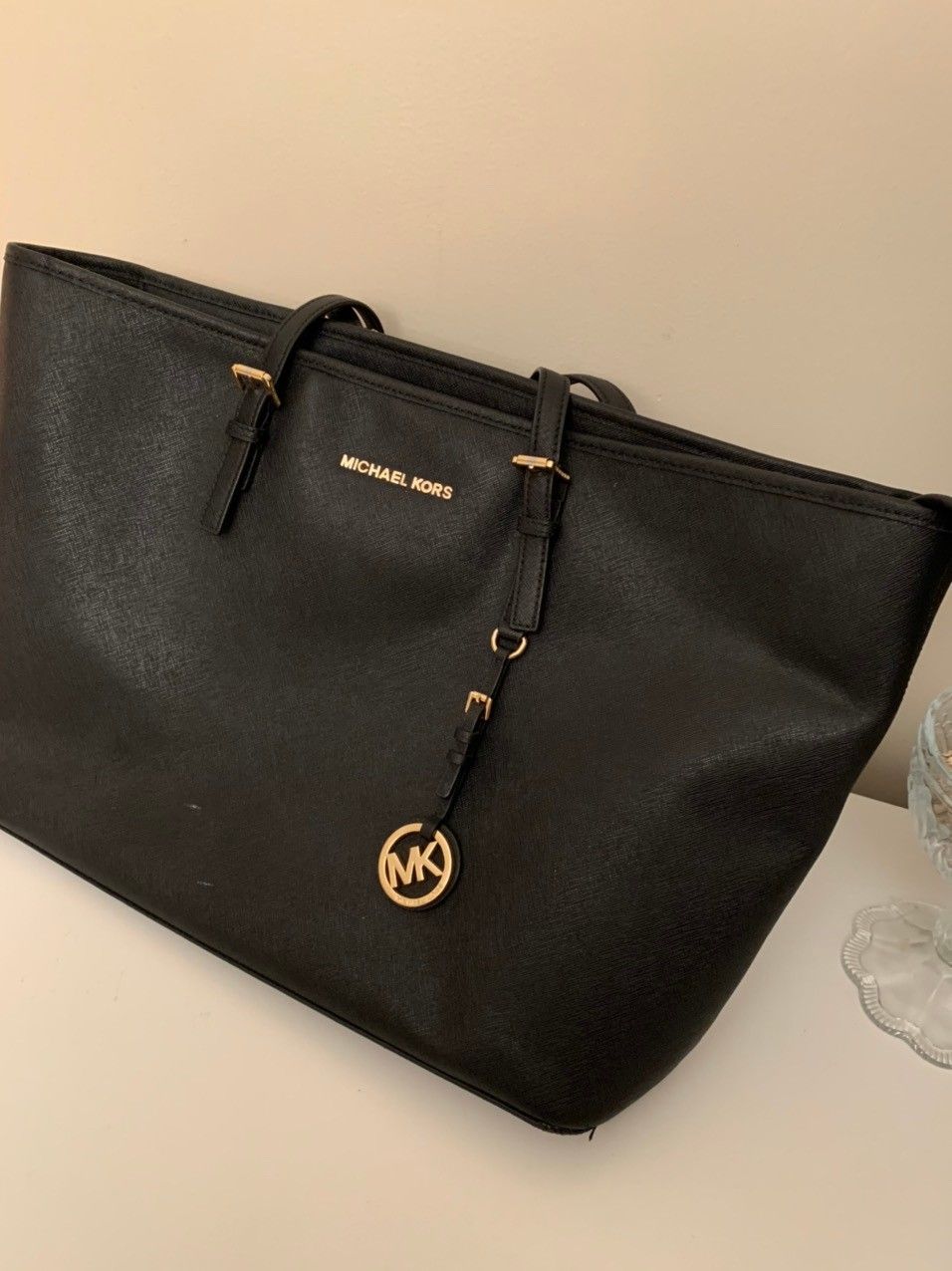 Michael kors veske | FINN.no Michael Kors veske vurderes å selge! | FINN.no