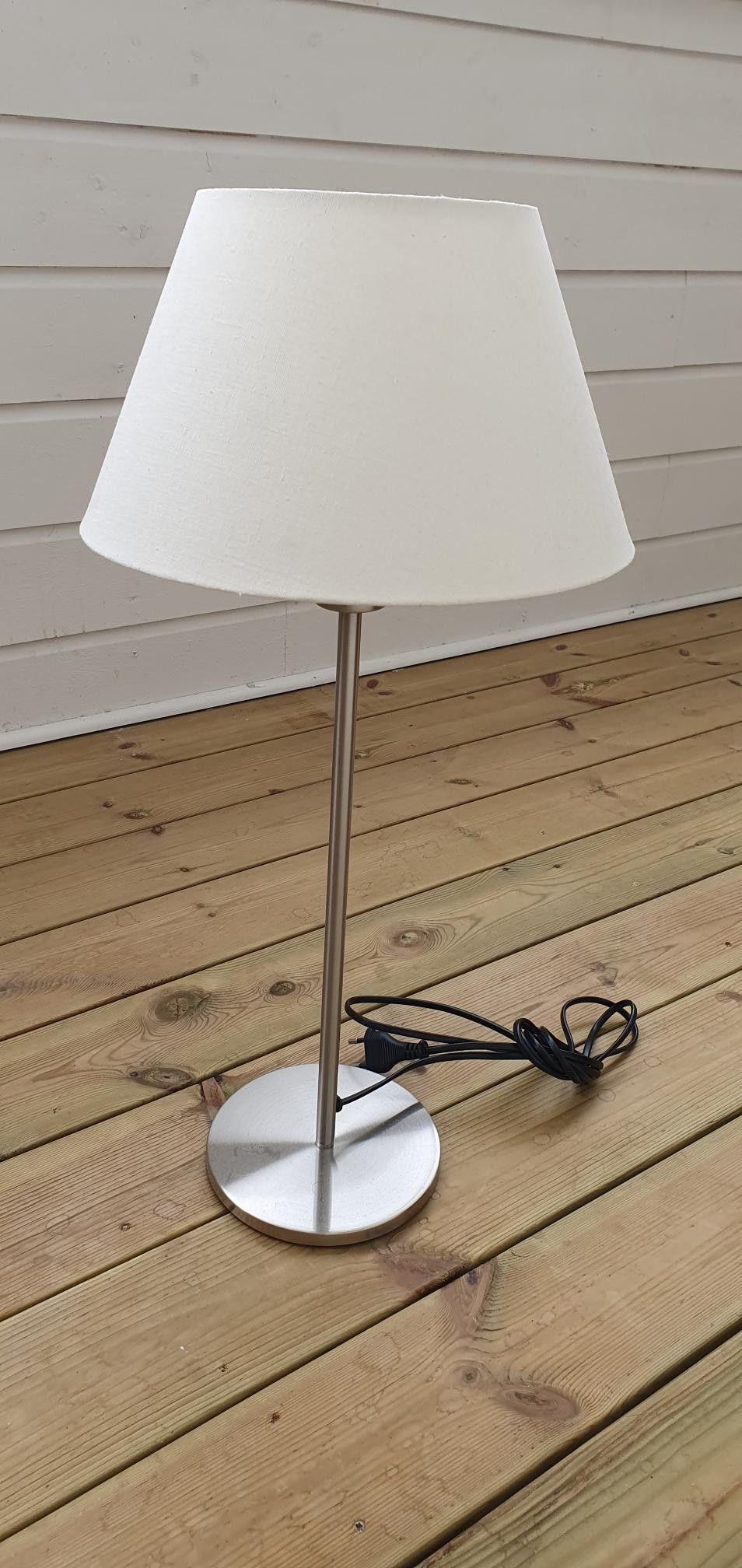 IKEA bordlampe | FINN.no Brukt bord lampe fra IKEA 100 kr | FINN.no