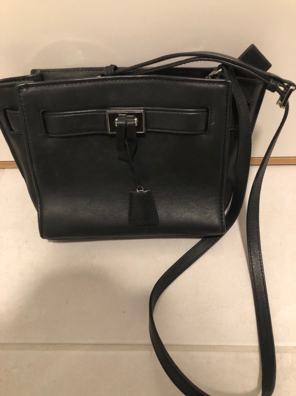 Liten smart Michael Kors veske | FINN.no Liten smart Michael Kors veske | FINN.no