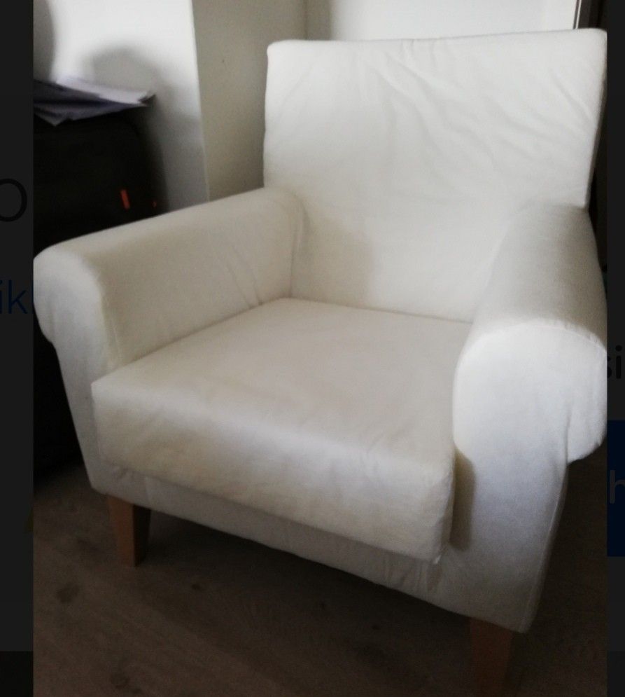 Ubrukt Lenestol og Puff på hjul med oppbevaring, lys grå Ubrukt stol fra Ikea | FINN.no