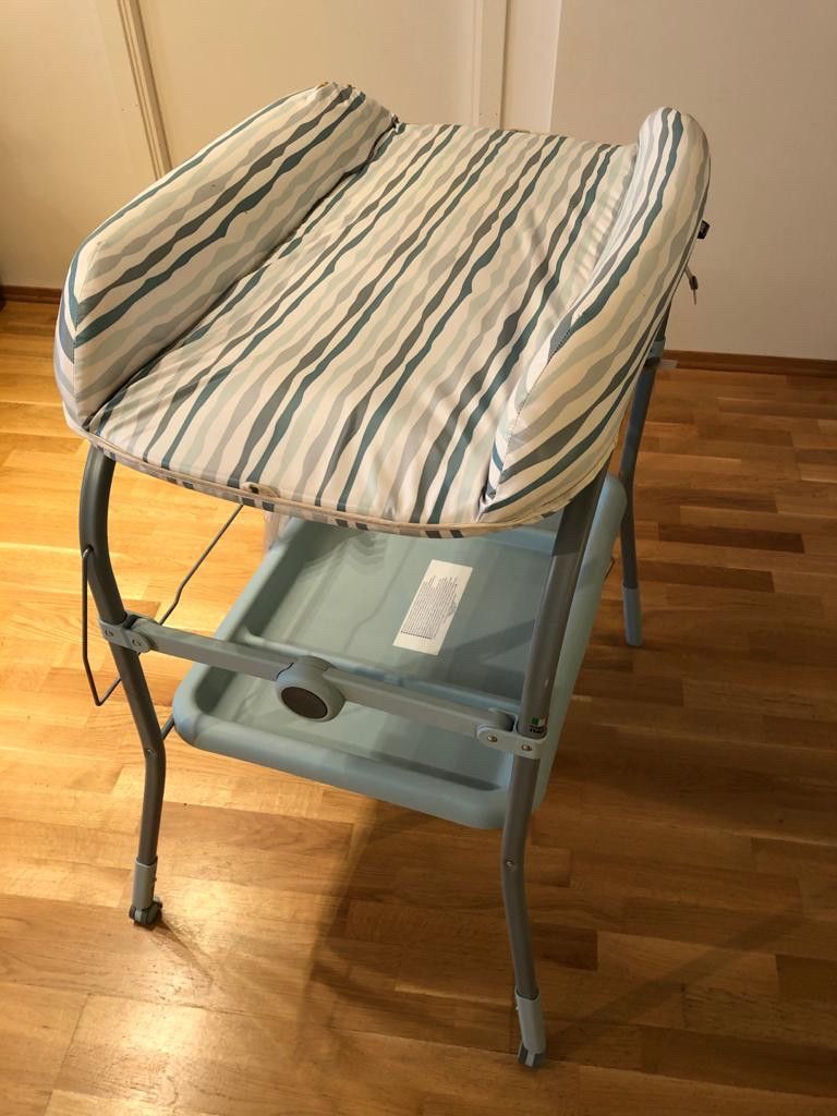 Chicco stellebort | FINN.no Chicco barnestol | FINN.no
