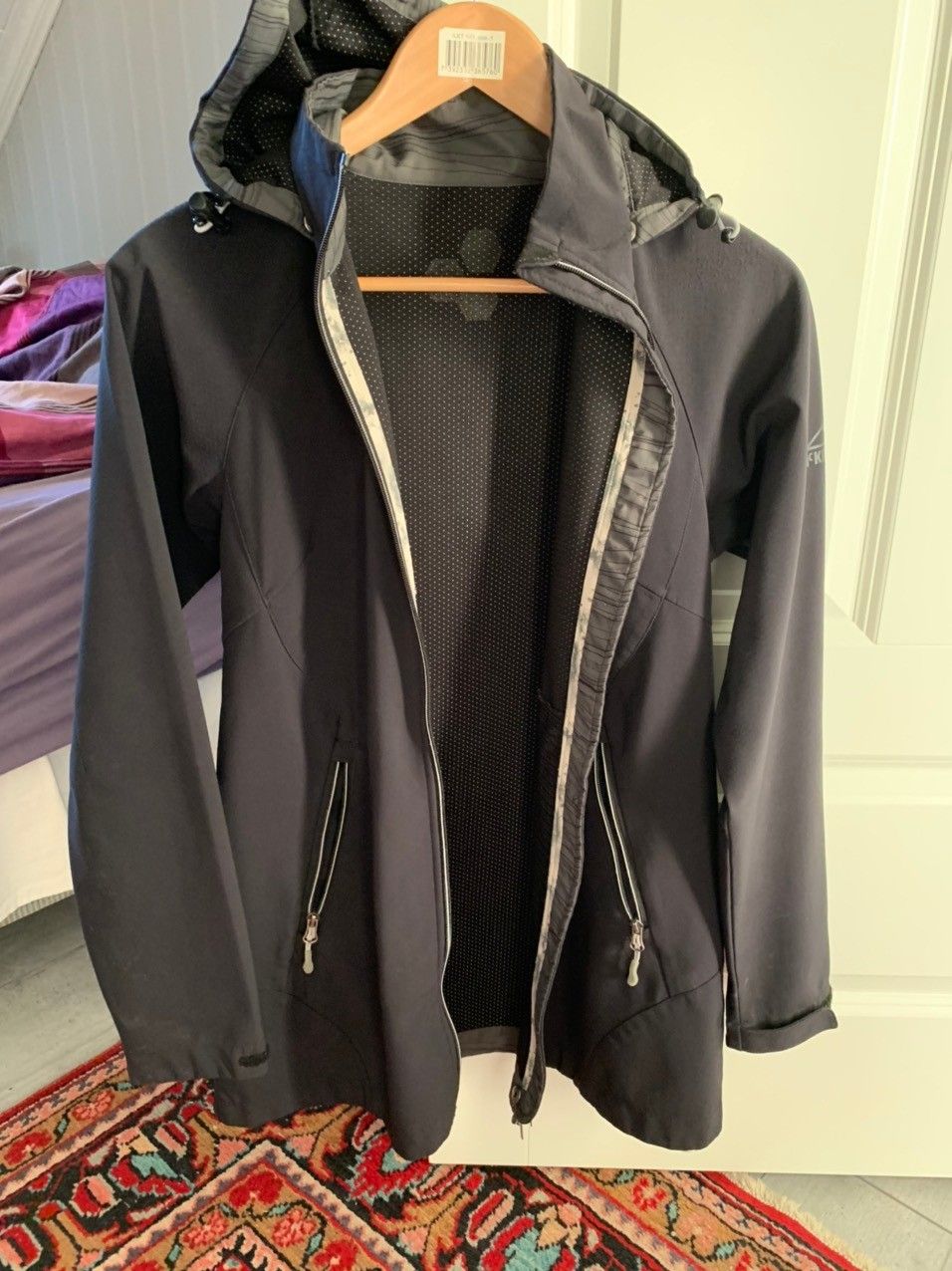 250 kr,Fin deilig jakke. Bergan, | FINN.no Fin jakke til dame | FINN.no