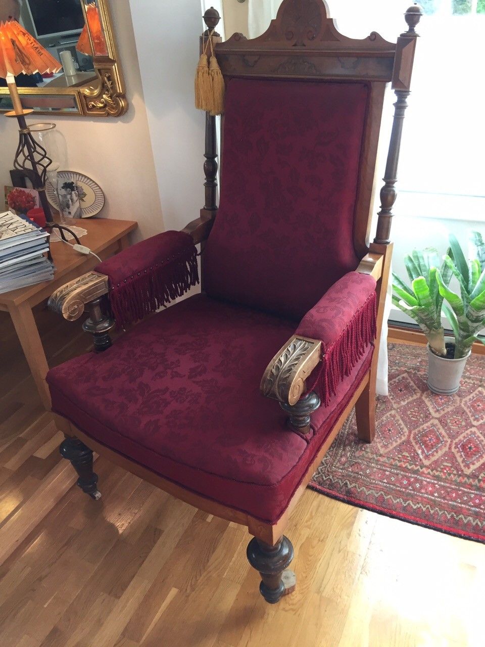 Flott antikk lenestol i Biedermeier klunke stil stol | FINN.no Antikk lenestol Biedermeier Stol | FINN.no