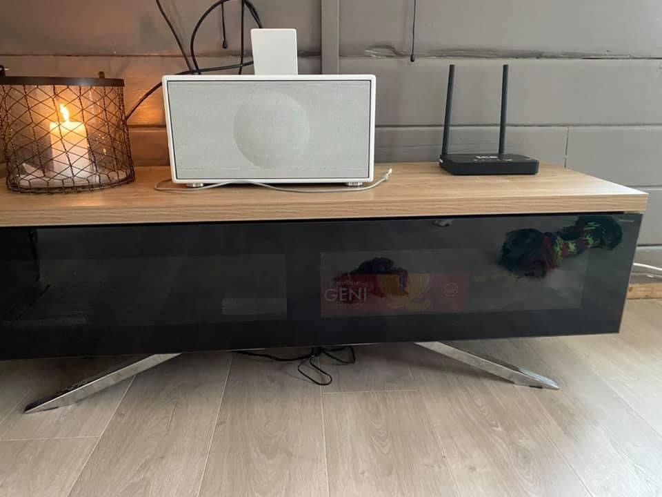 Flott TV bord | FINN.no DP WOODEN TV STAND LIGHT OAK 120CM Power.no