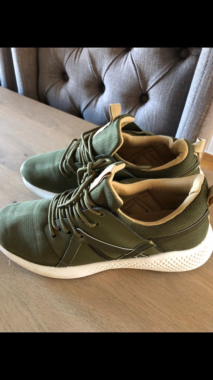 Oslo sneaker str 41 | FINN.no Sthlm dg, Stockholm design group skosneakers i str. 37