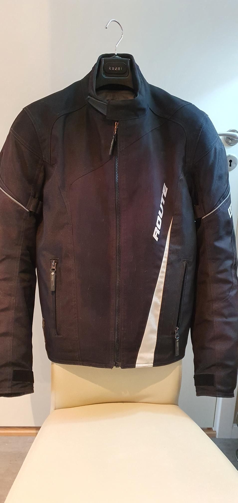 Lite brukt MC jakke og ryggskinne | FINN.no Lite brukt MC jakke og ryggskinne | FINN.no
