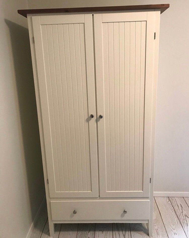 IKEA skap | FINN.no Ikea skap med rengjøringsinnredning | FINN.no