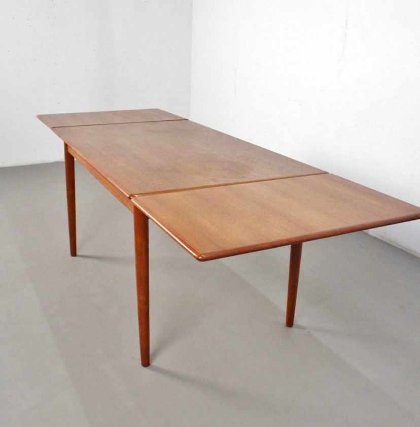 Nydelig heltre teak spisebord | FINN.no Diverse spisebord i teak med ileggsplater på forespørsel