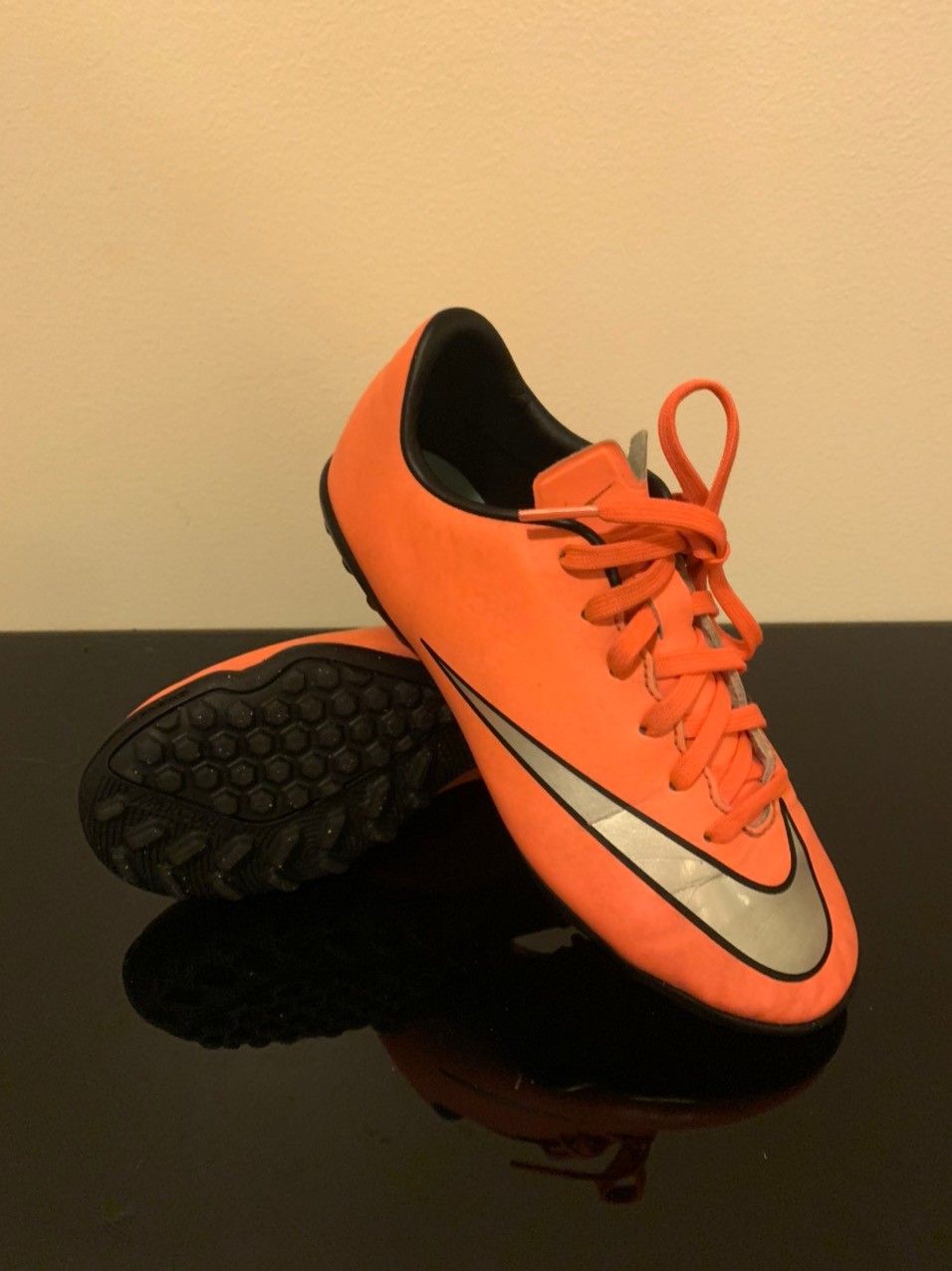 Nike Mercurial Victory V str 33, fotballsko til barn | FINN.no sport sko str 34 Nike mercurial og str 35 Adidads | FINN.no