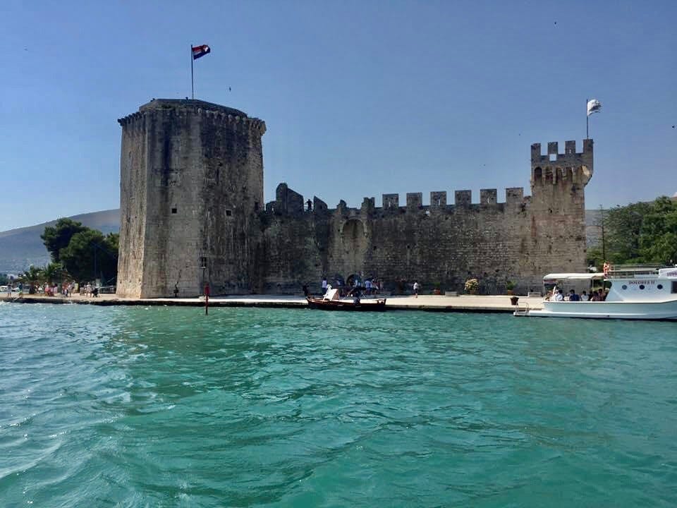 Trogir fra sjøsiden Galleribilde